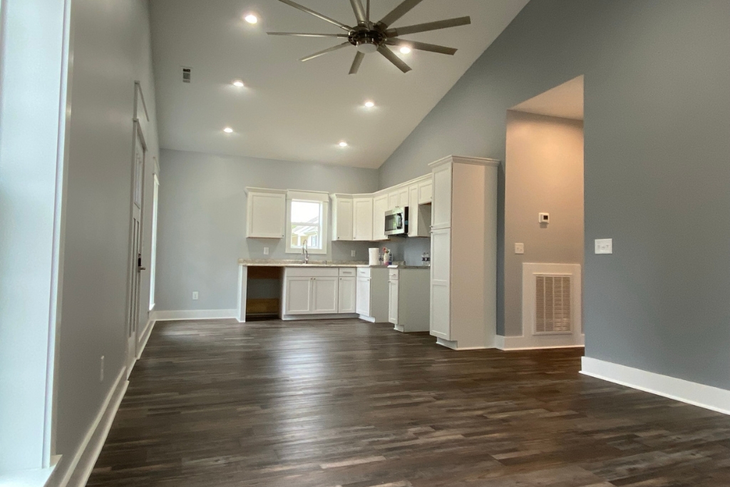 Reed's Remodeling website mobile project view